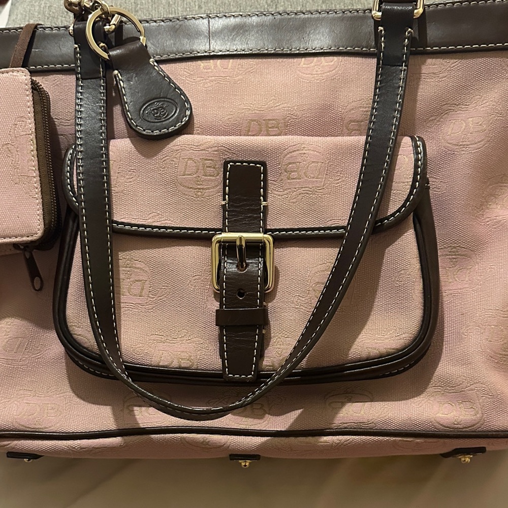 Dooney & Bourke Purse